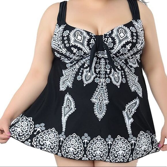 Women’s Plus Sized Swimsuit 2 Piece Tankini Size 18/20 NWT - Picture 1 of 12